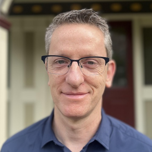 Portrait photo of Dana Gooley